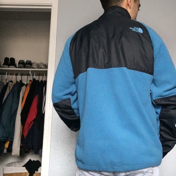 The North Face Blue Black Sweater size medium - Picture 4 of 4